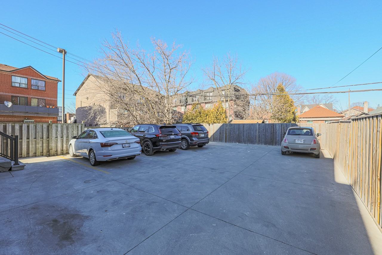 814 Glencairn Avenue - Photo 4 of 4