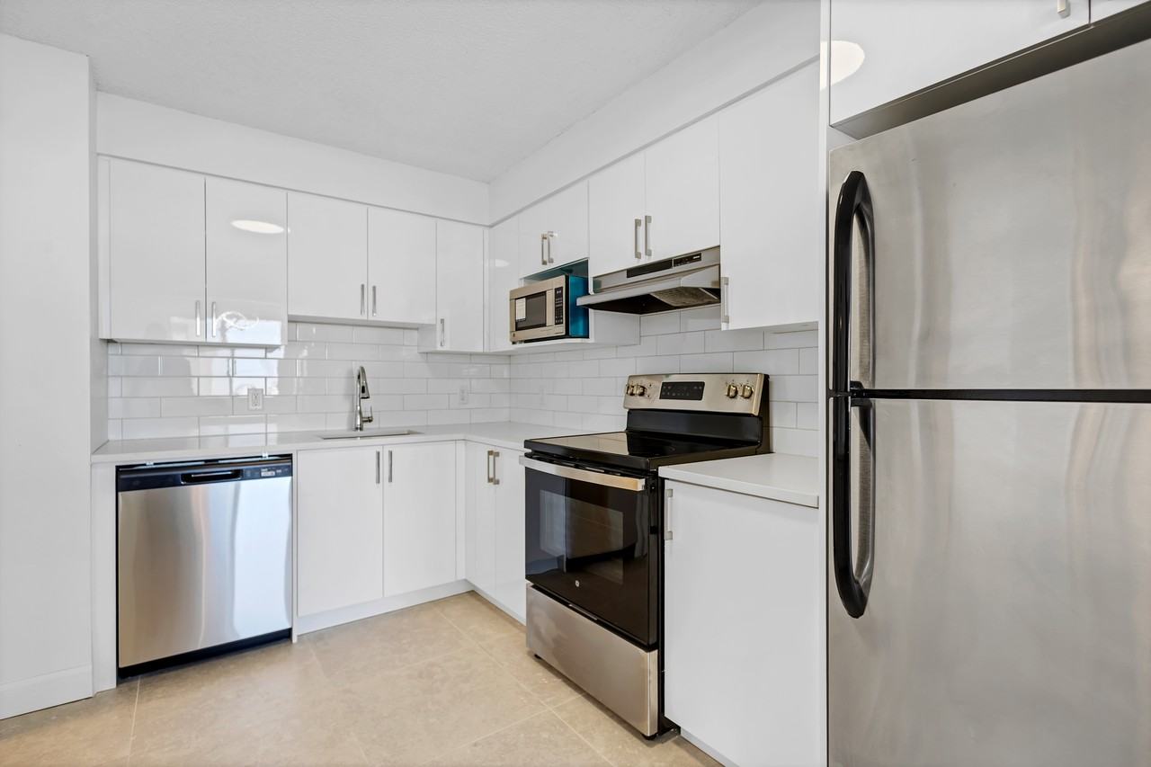 2555 Rue Modugno — photo 2