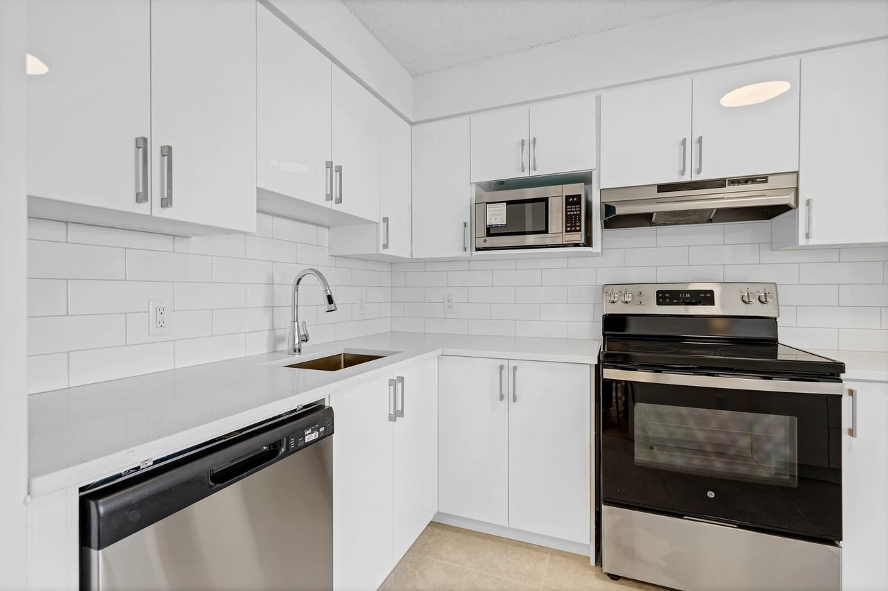 2555 Rue Modugno — photo 3