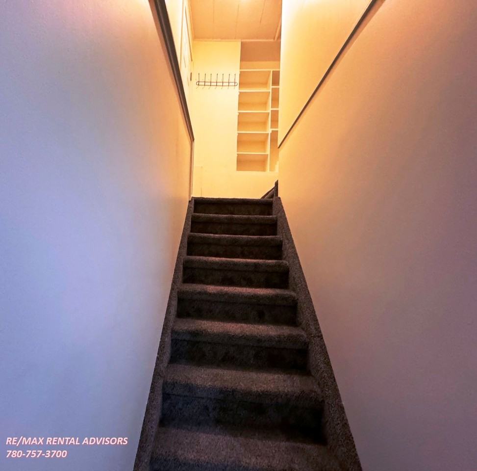 BSMT 148 Castlegreen Close Northeast - Photo 3 of 15