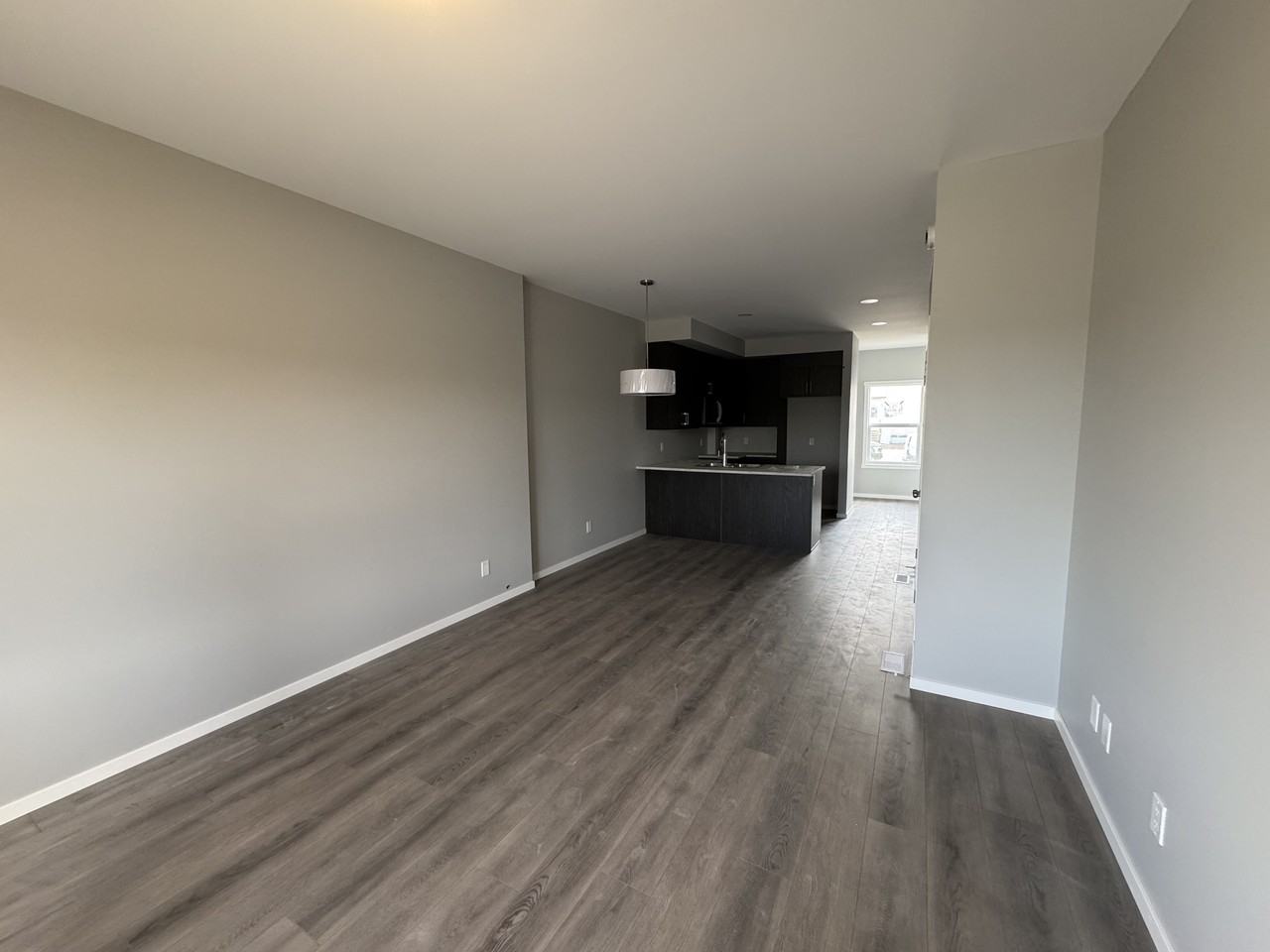424 North Point - Photo 3 of 19