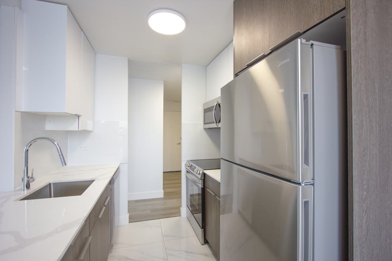 Bristol Tower - Photo 3 of 7