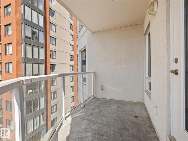 Furnished 1 Bed 1 Bath Immediate Possession - Photo 5 of 29