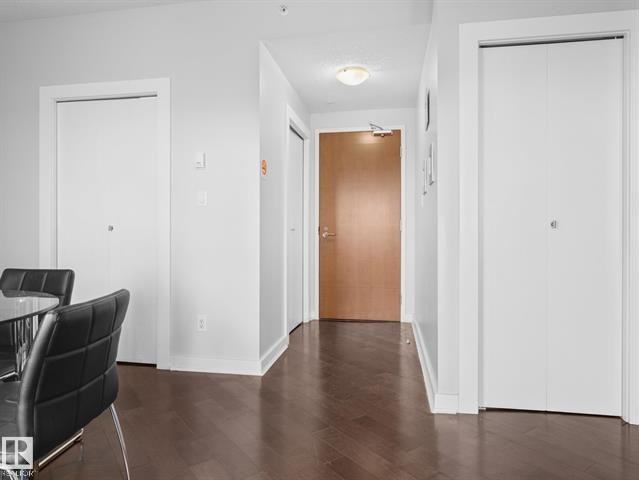 Furnished 1 Bed 1 Bath Immediate Possession - Photo 6 of 29