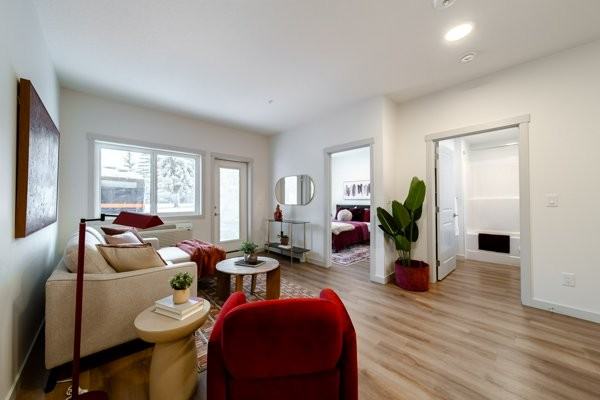 Elmora Apartments Meadowlark - Photo 4 of 28