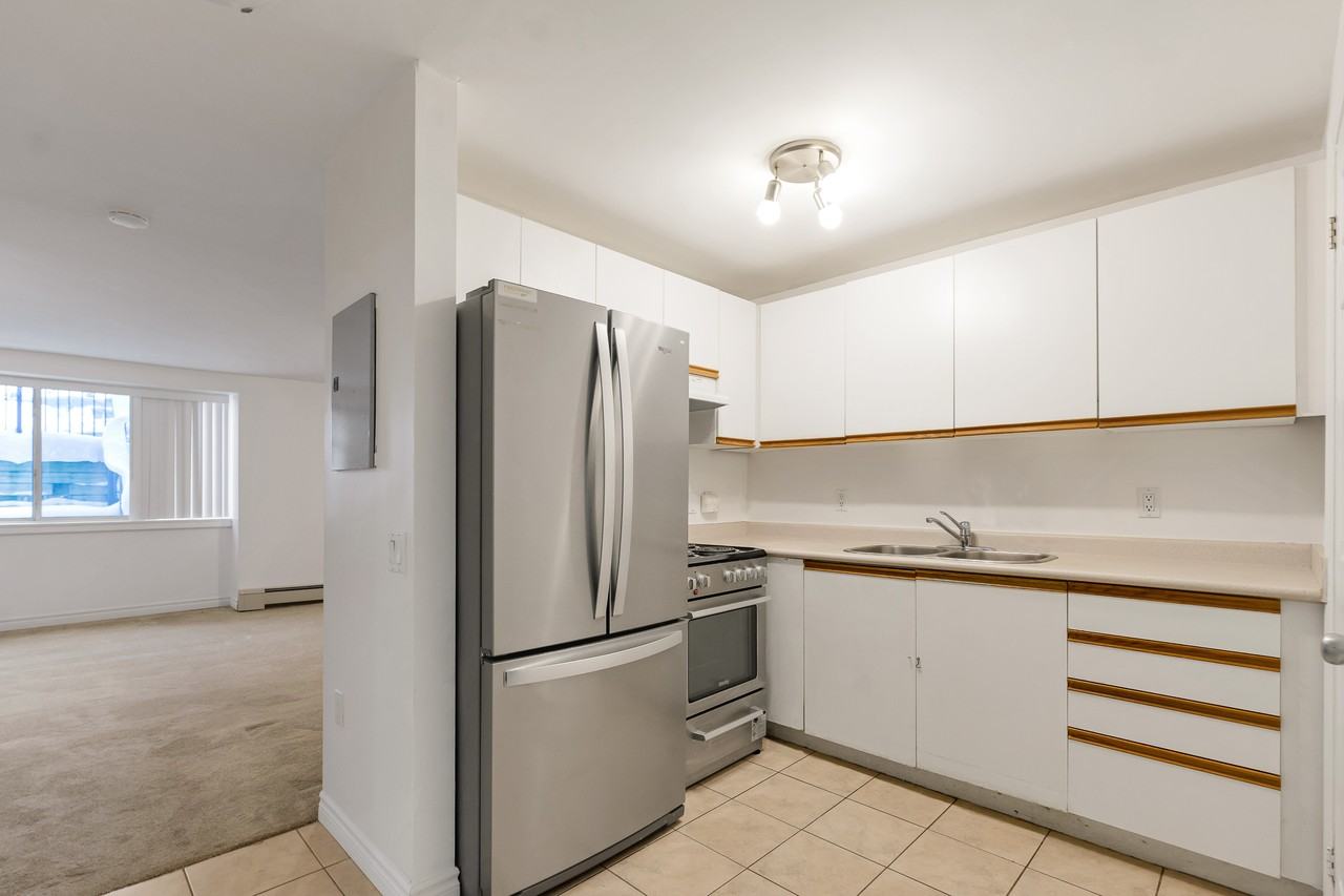 238 Campbell St, Collingwood, ON L9Y 4J9, Canada - Photo 7 of 16