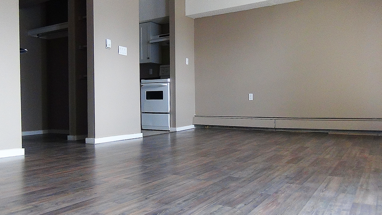 Cochrane House Apartments - Photo 4 of 11