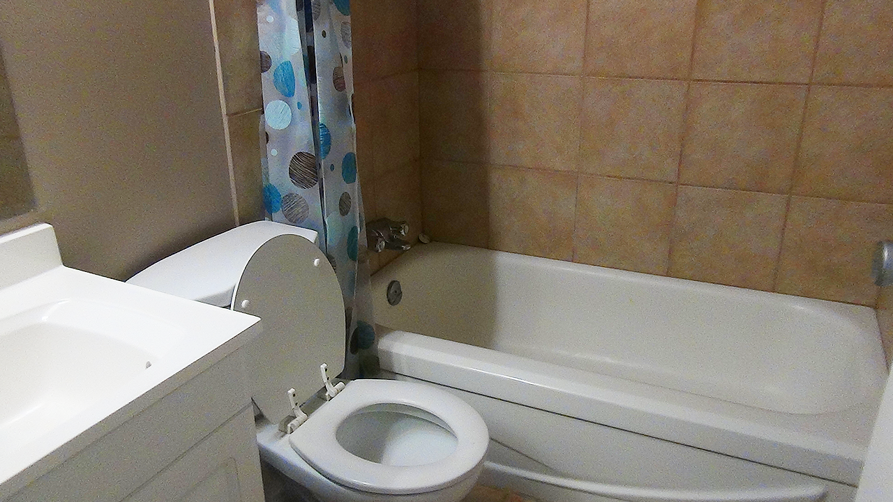 Cochrane House Apartments - Photo 5 of 11