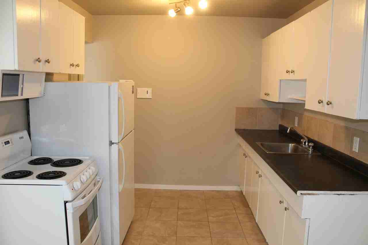 Rockhill Manor - Photo 6 of 10