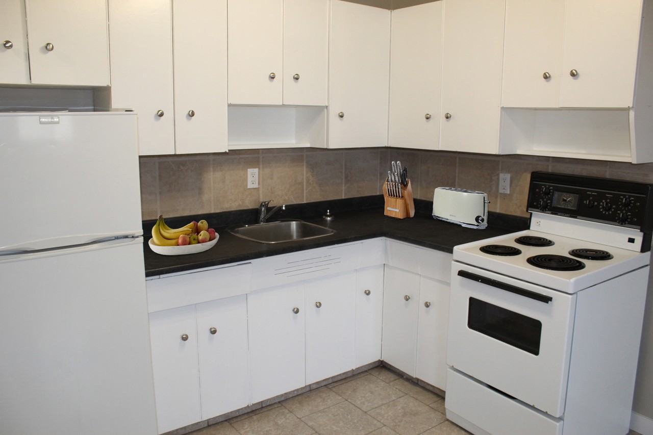 Erin Place - Photo 4 of 8