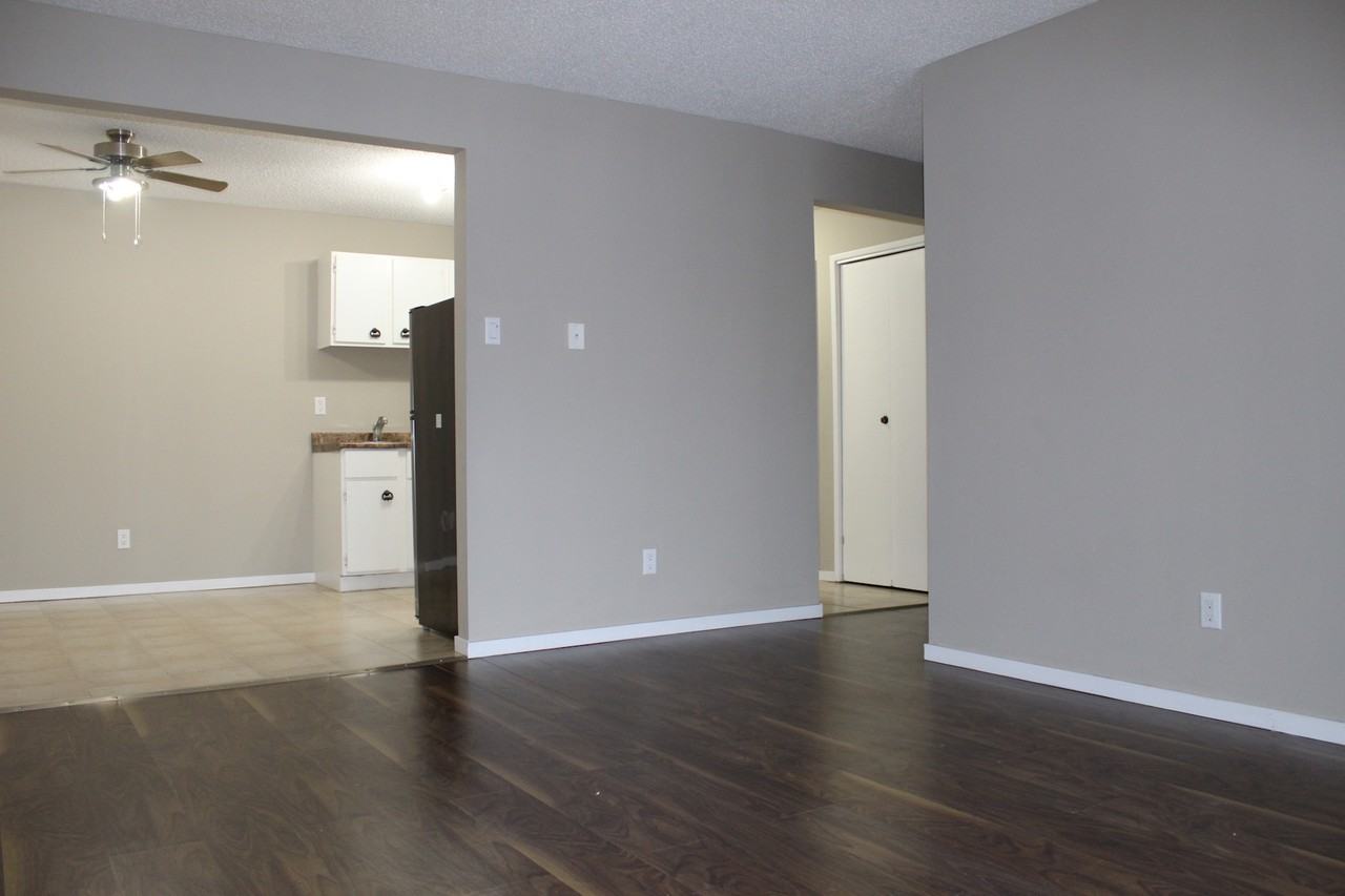 Cardona Place - Photo 3 of 12