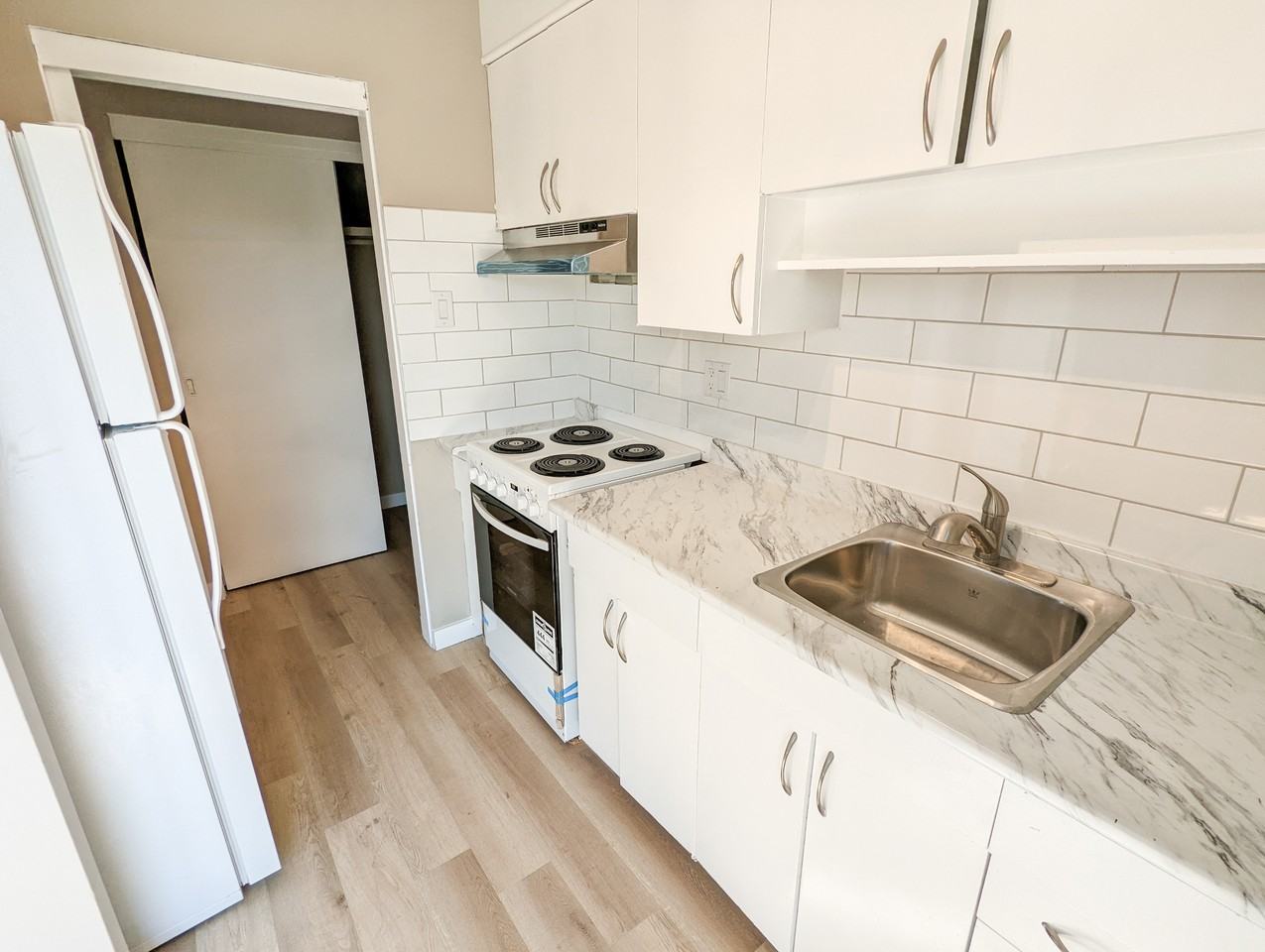 Rossdale Apartments 1 - Photo 3 of 10