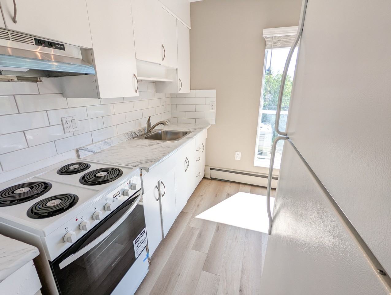 Rossdale Apartments 1 - Photo 4 of 10