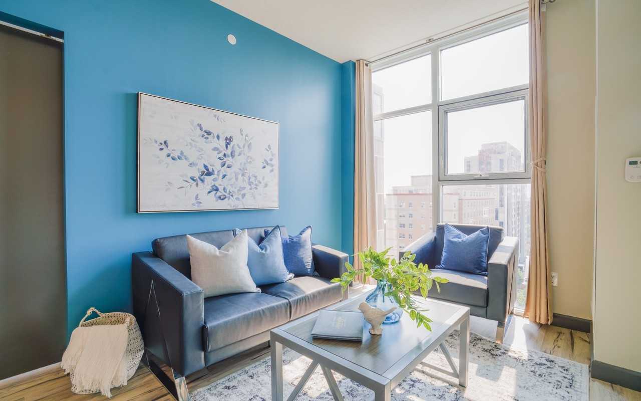 131 University Avenue - Photo 3 of 12