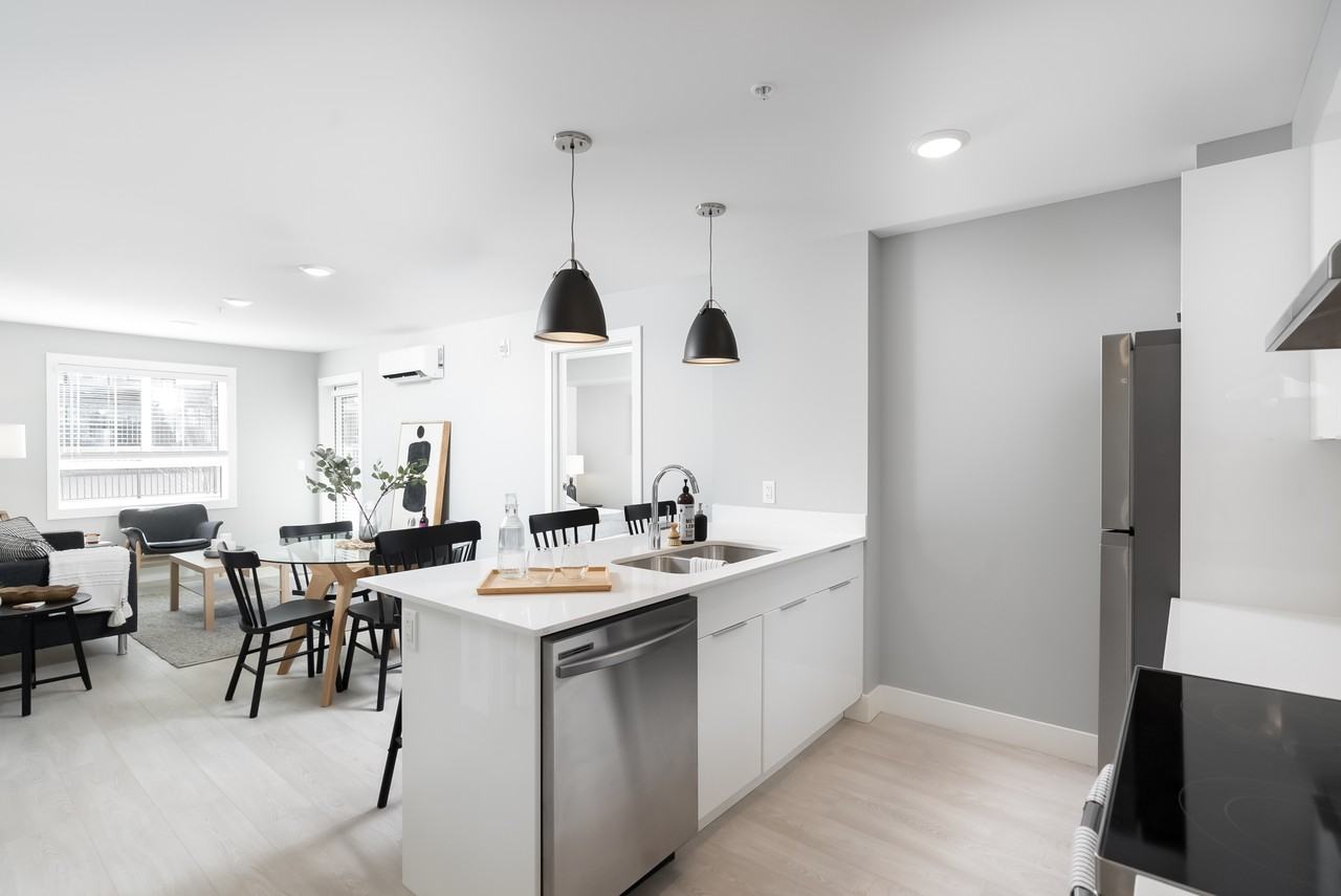 The Perennial - Photo 3 of 21