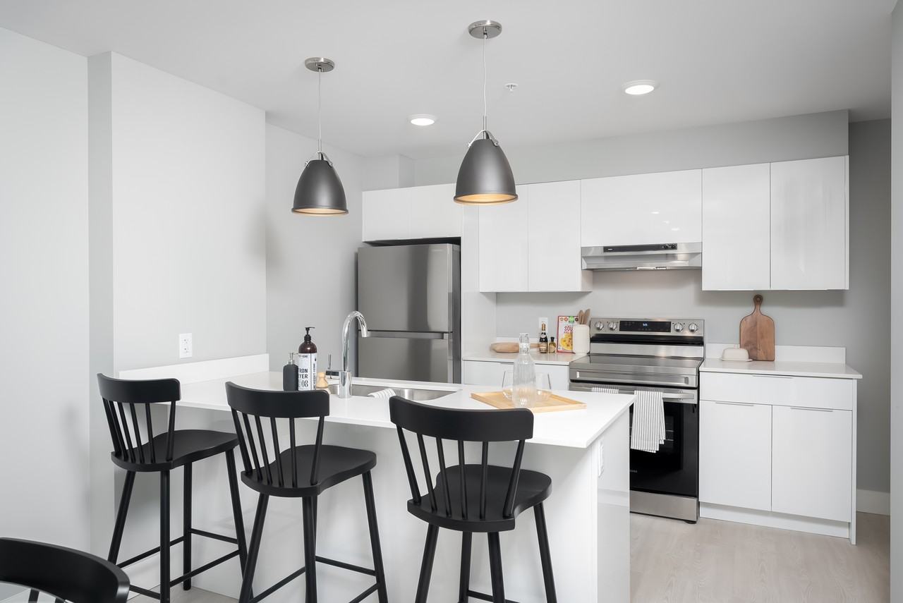 The Perennial - Photo 4 of 21