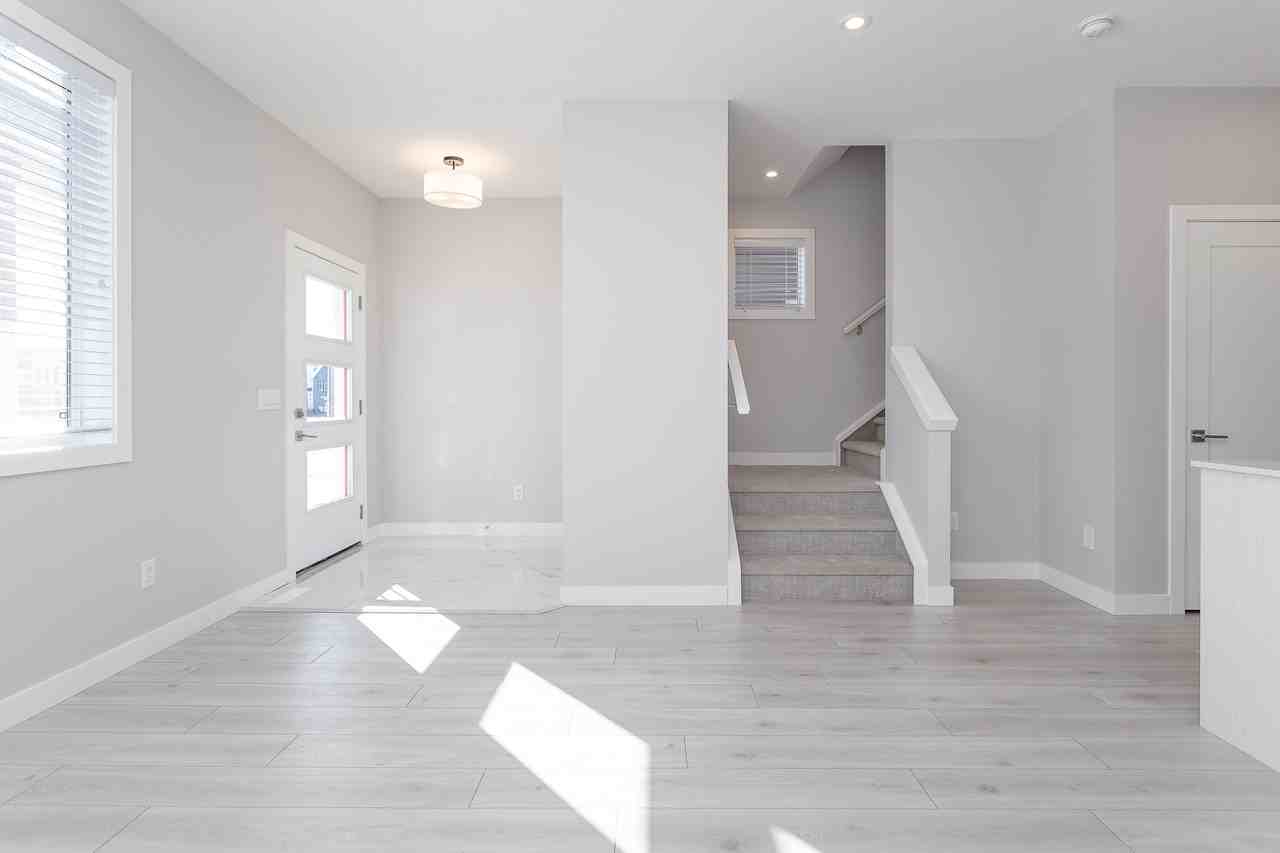 140 Walcrest - Photo 3 of 22