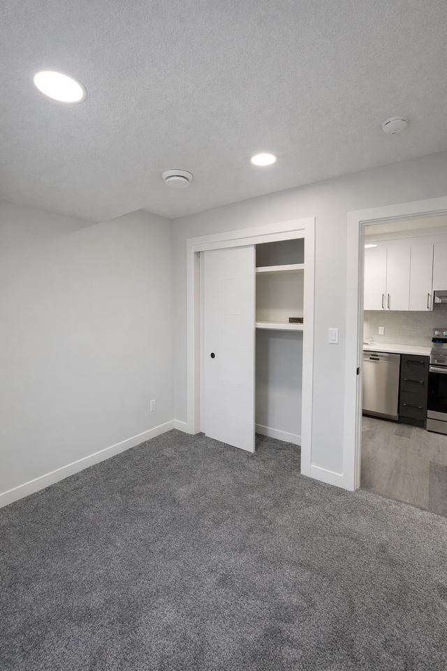 1 Bed | 1 Bath Brand New Basement Suite – Edmonton - Photo 2 of 7