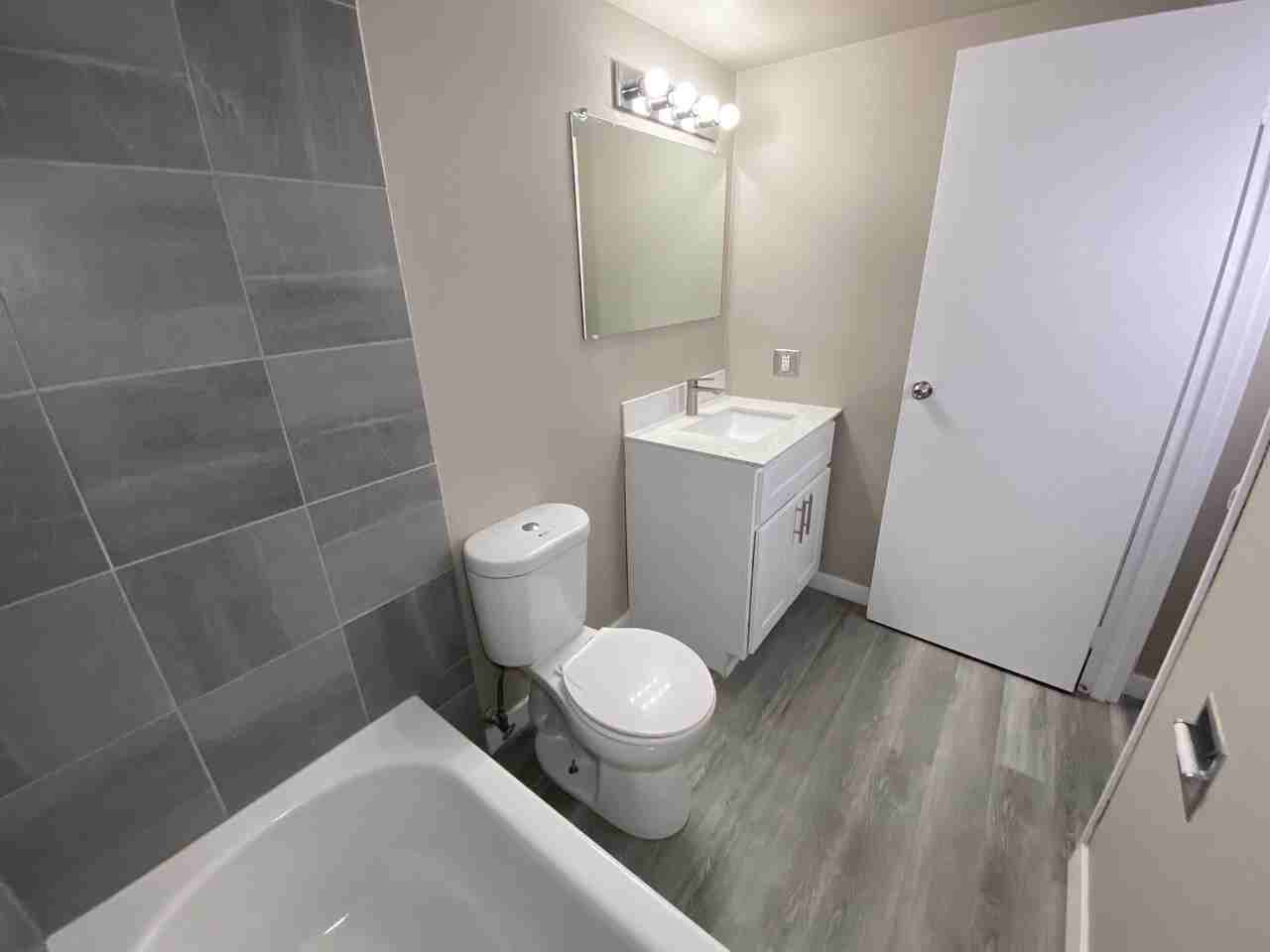 Fairhaven Apartments - Photo 4 of 7