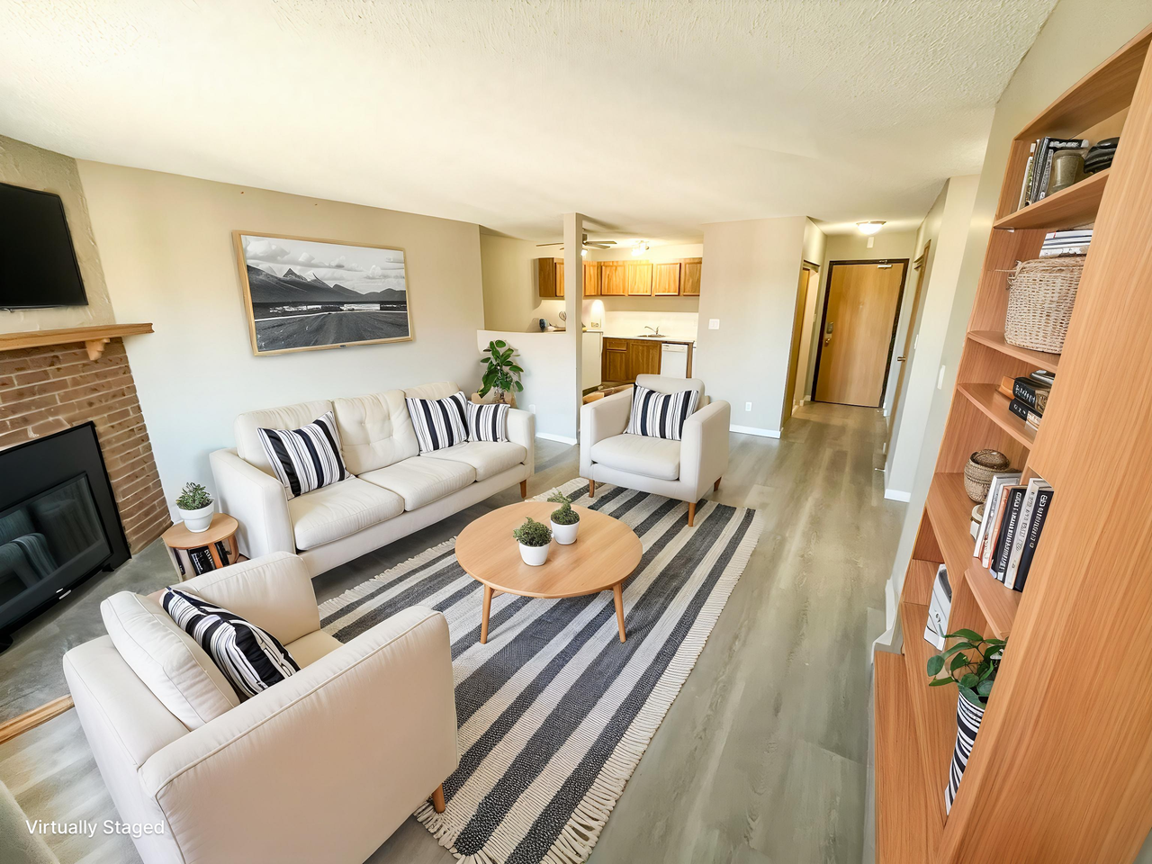 Mainstreet Court - Photo 2 of 17