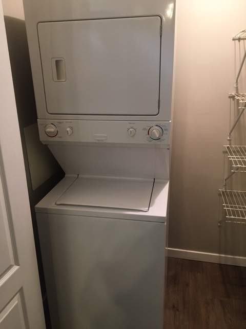 Nova Manor - Photo 3 of 8