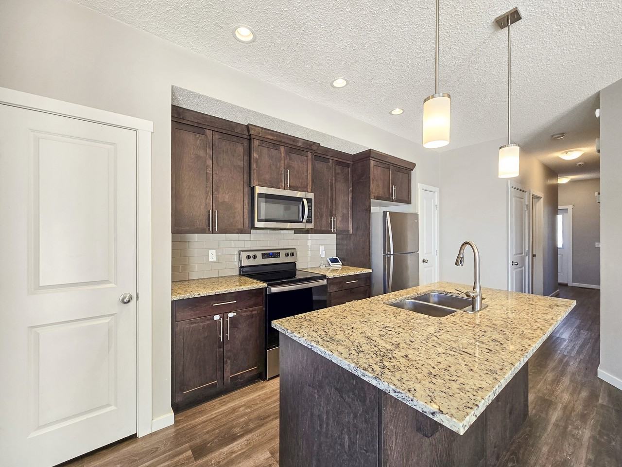 199 Cornerbrook Gate NE, Calgary - Photo 2 of 25