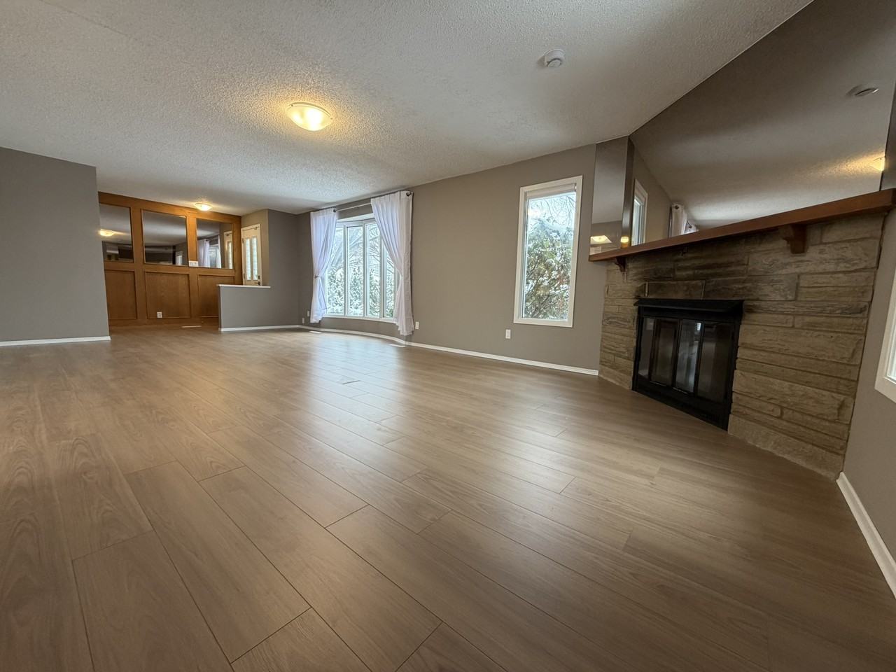 2326 Preston Avenue - Photo 2 of 36