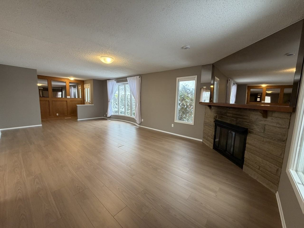 2326 Preston Avenue - Photo 3 of 36