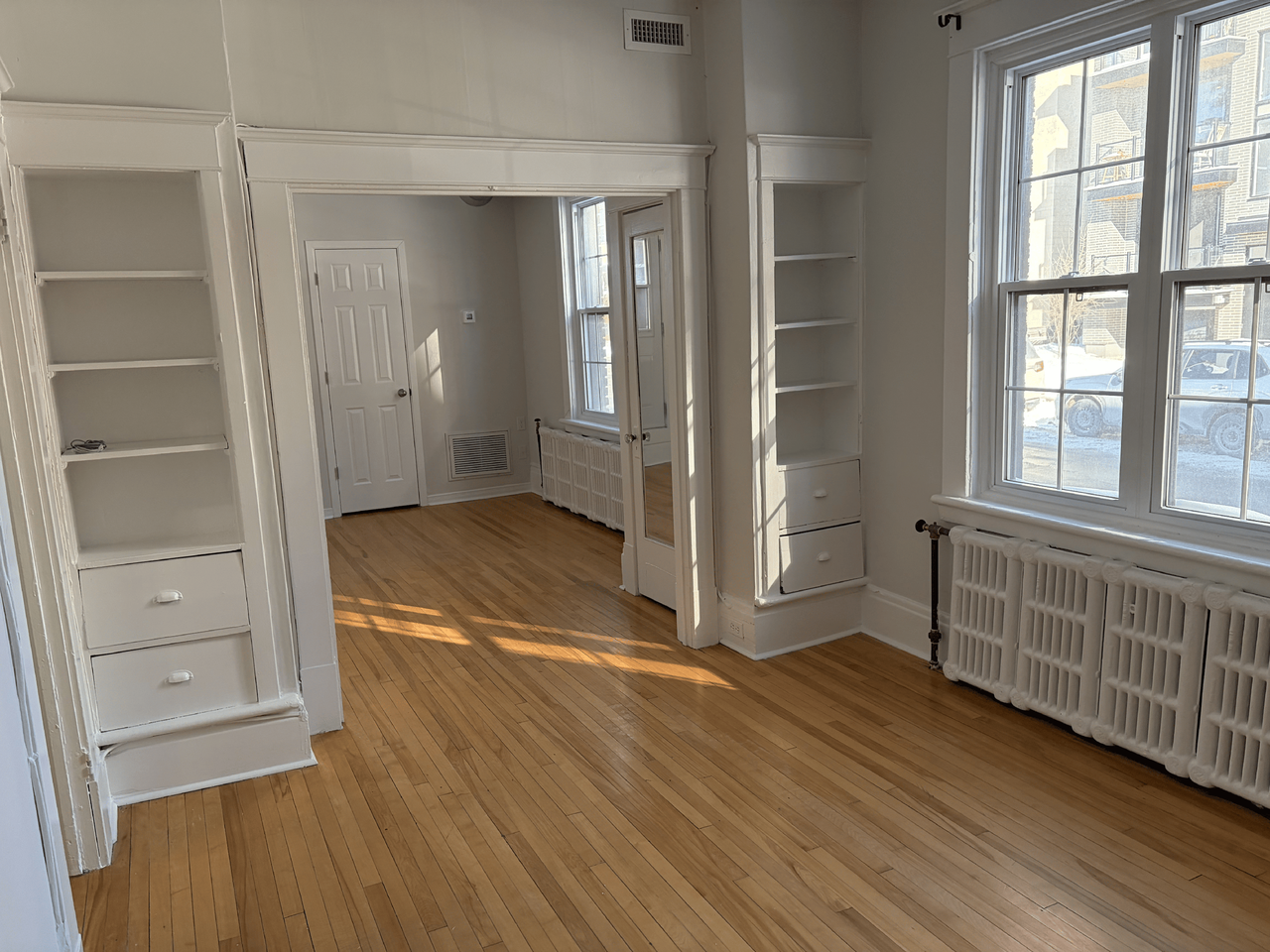 38 Monk St - Photo 3 of 25