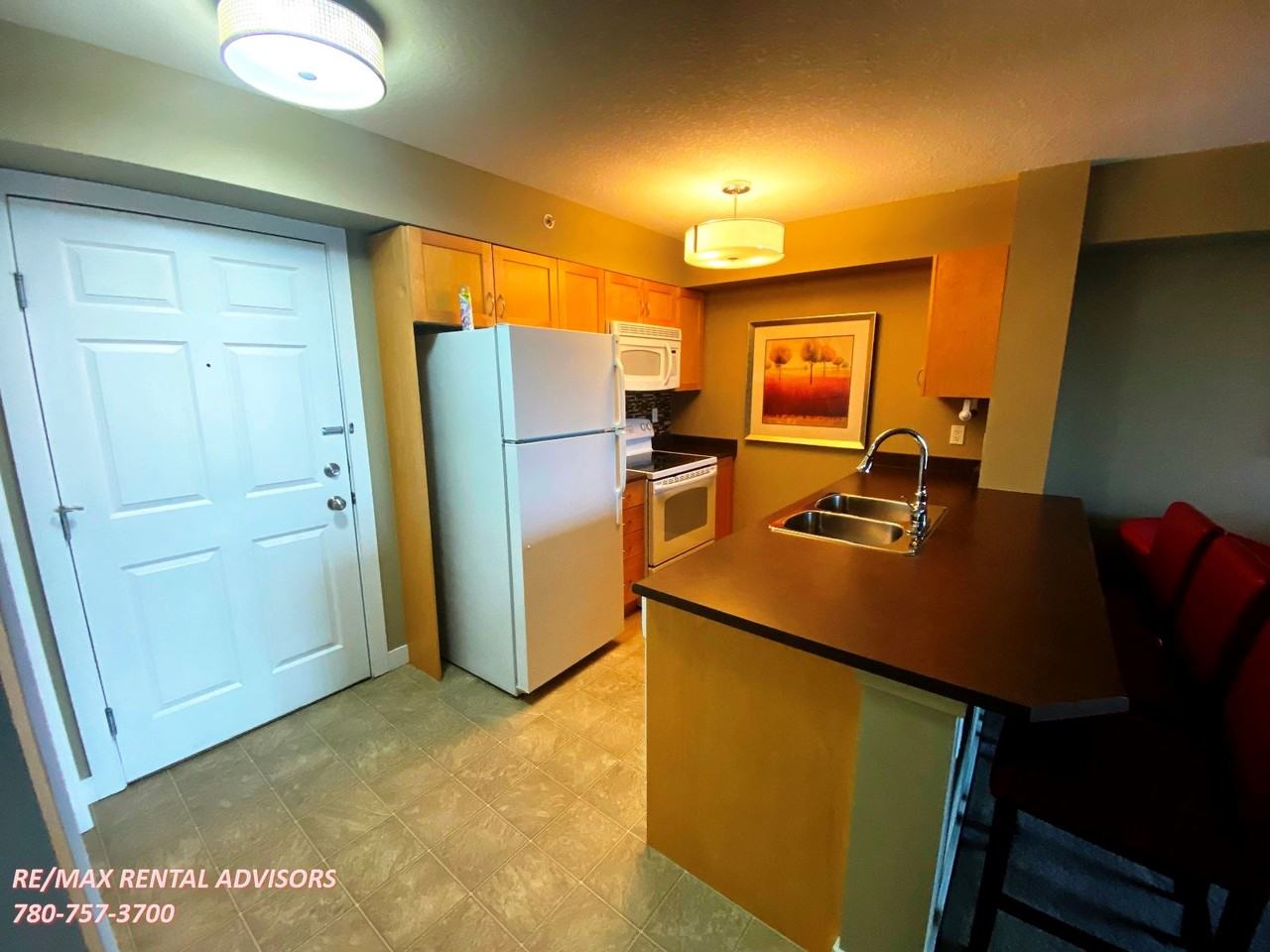 #422 920 156 Street Northwest - Photo 2 of 9