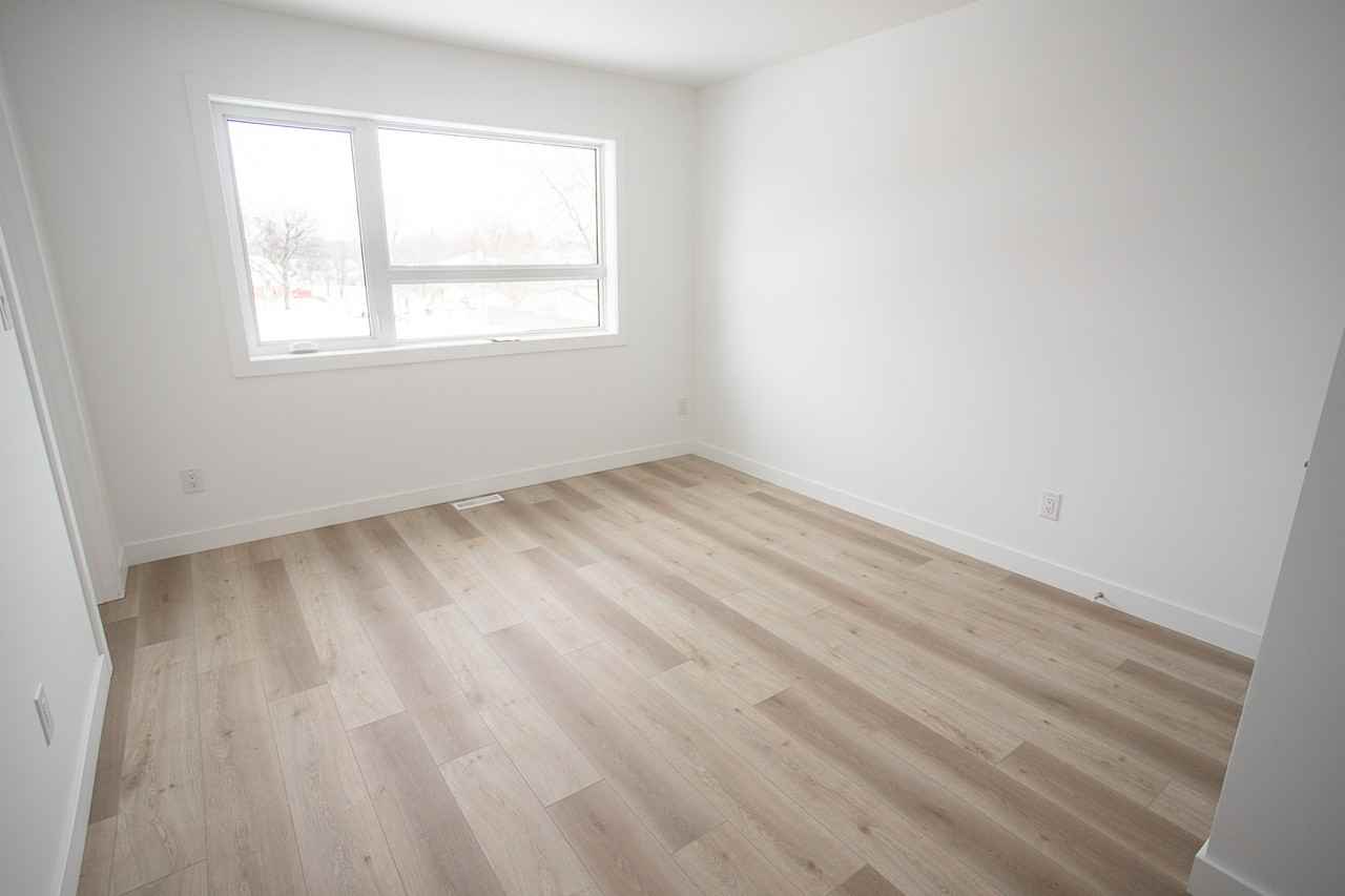 156 Perth Avenue - Photo 5 of 13