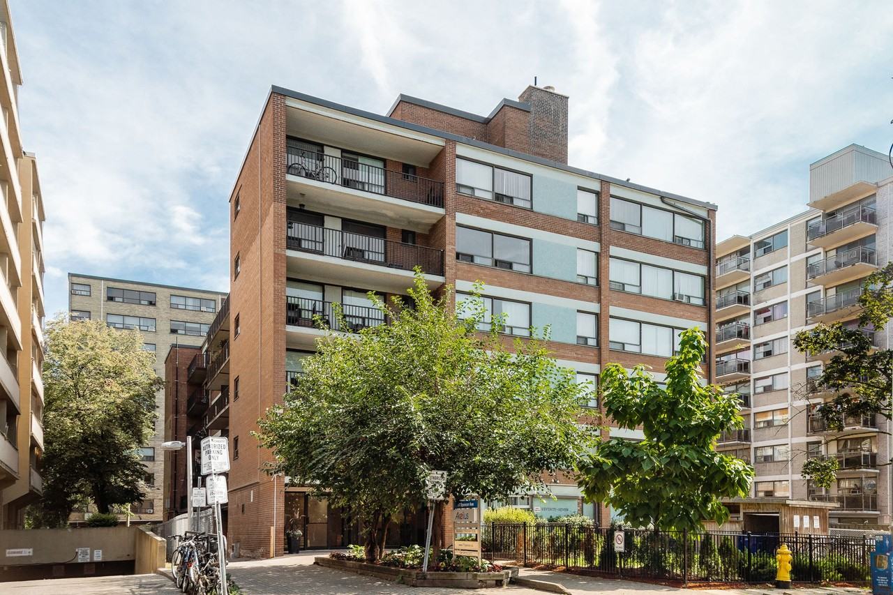 77 Spencer Avenue - Photo 2 of 19