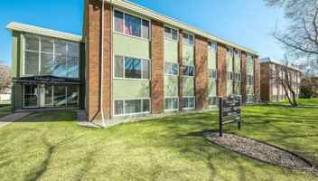 featured image of 10825 113 St Nw