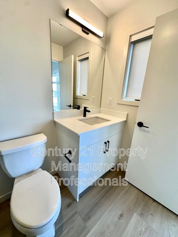 2615 Alces Way SW Edmonton AB, T6X 1A5 - Photo 4 of 24