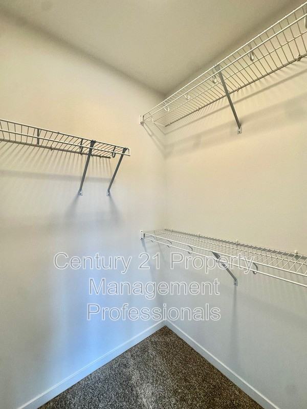 2615 Alces Way SW Edmonton AB, T6X 1A5 - Photo 5 of 24