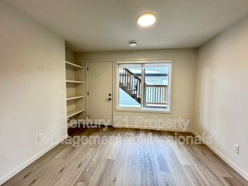 2615 Alces Way SW - Photo 4 of 10