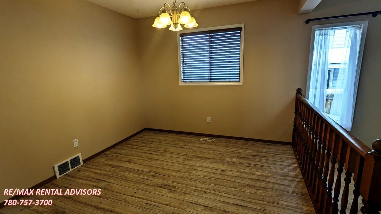 64 Falbury Bay Northeast - Photo 7 of 25