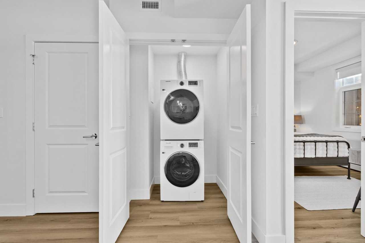 Esprit Living Apartments - Photo 4 of 38