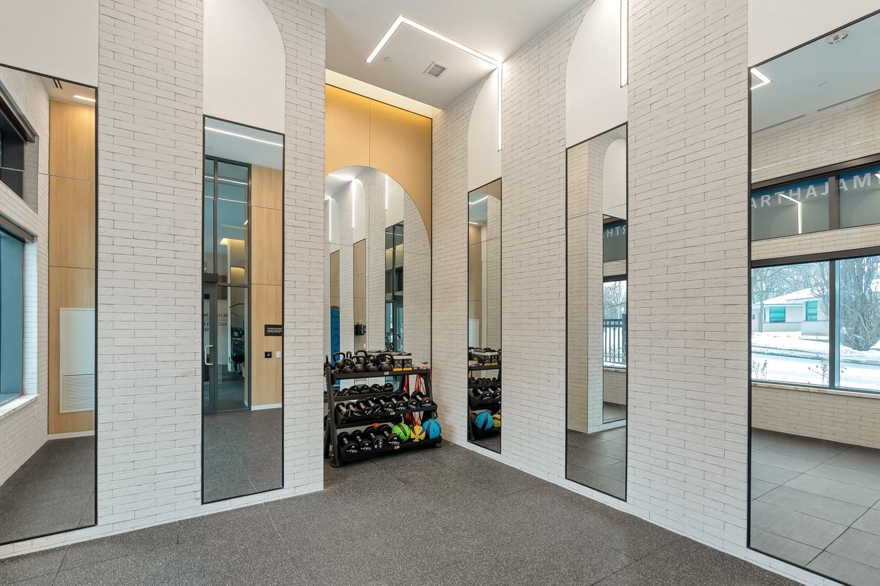 2088 James St #203, Burlington, ON L7R 0H2, Canada - Photo 3 of 23