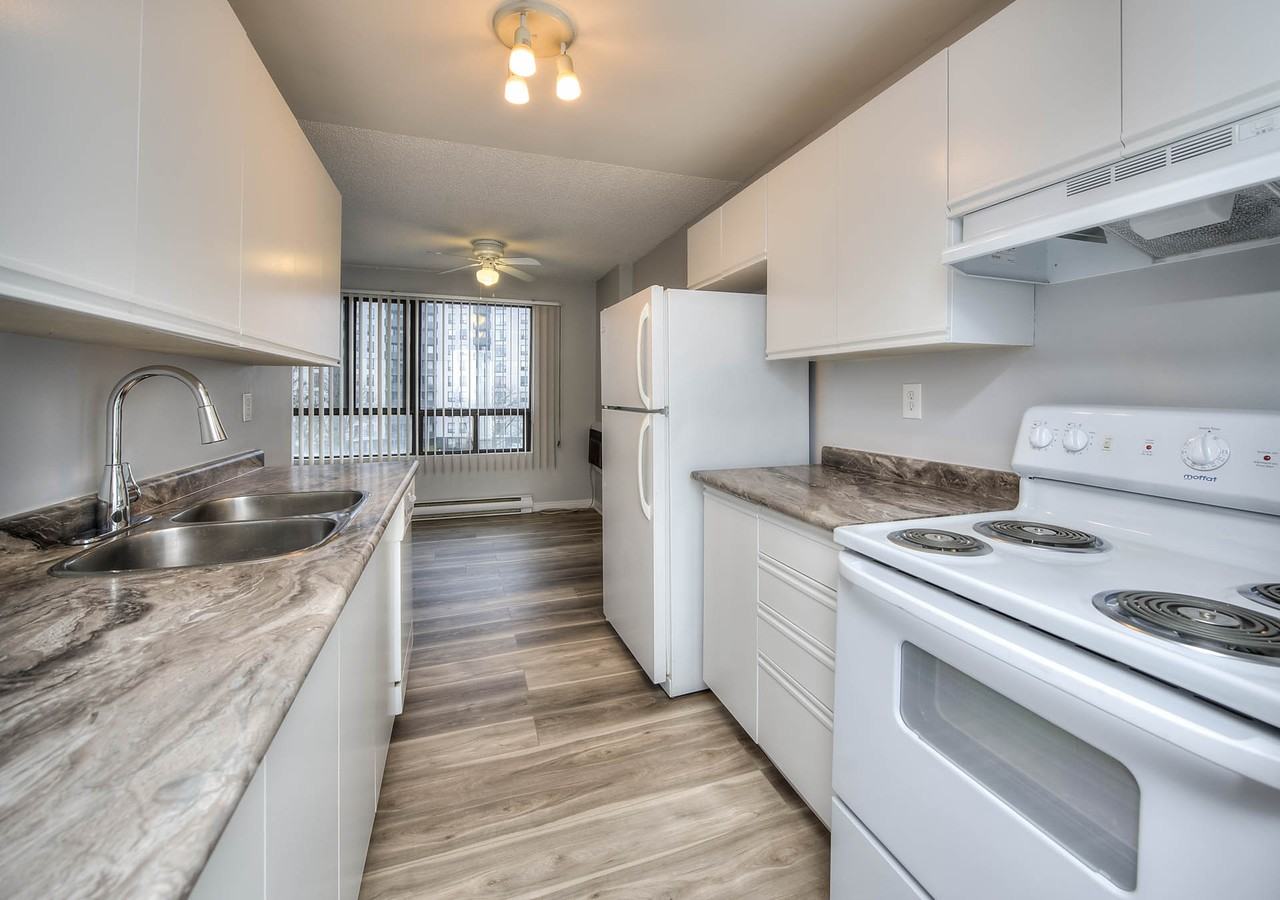 Filsinger Park Place Apartments - Photo 2 of 11