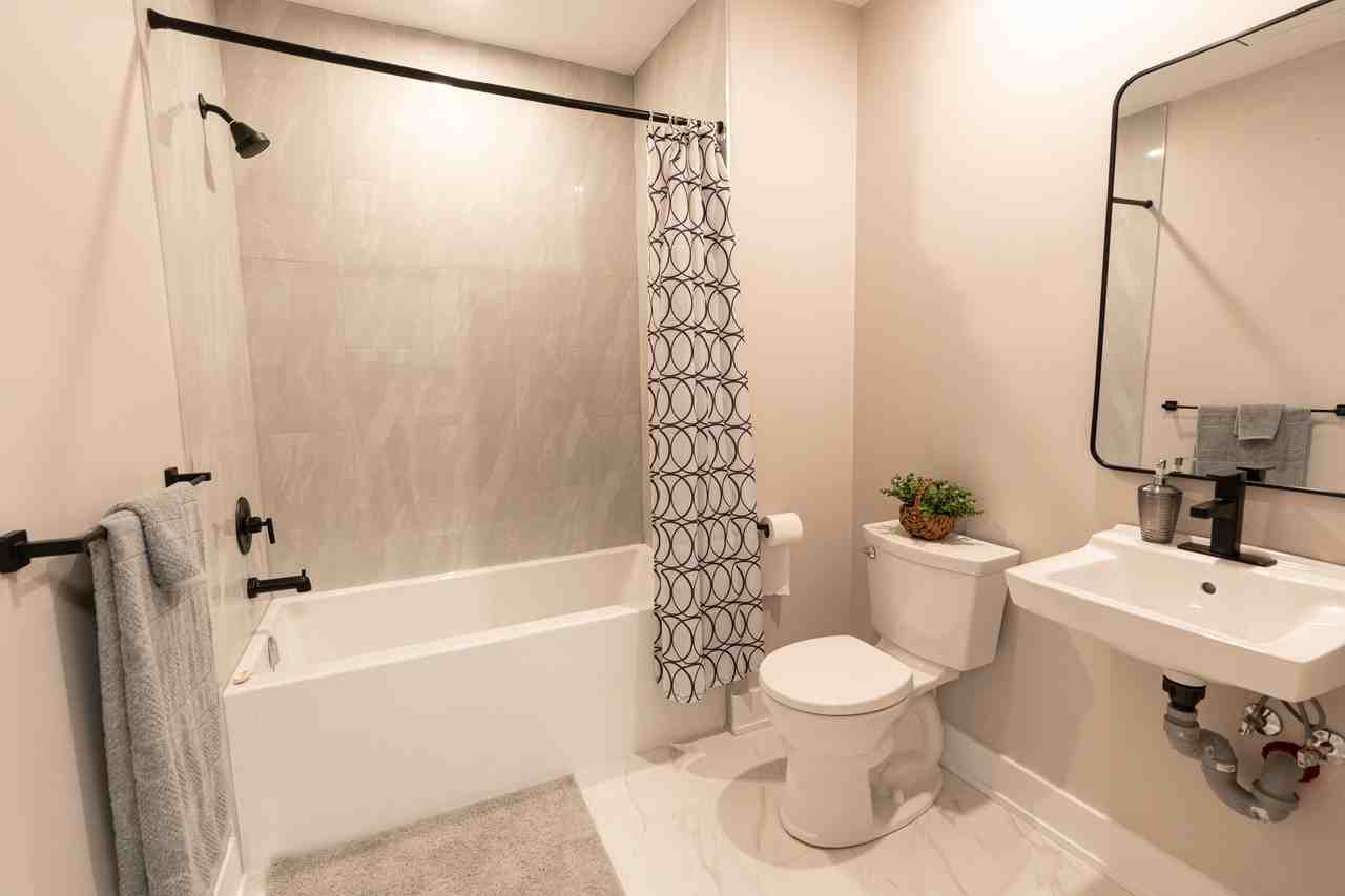 376 Lofts - Photo 3 of 7