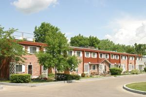 featured image of 1650 Henderson Hwy