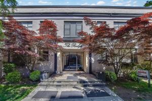 featured image of 935 Jervis St