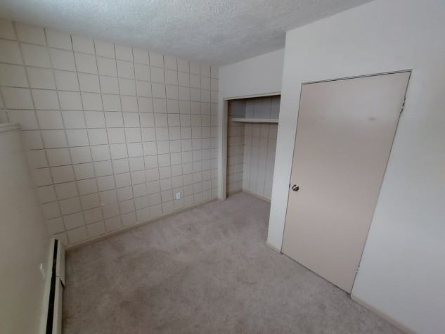 Unit Available Now in Eastview! - Photo 7 of 10