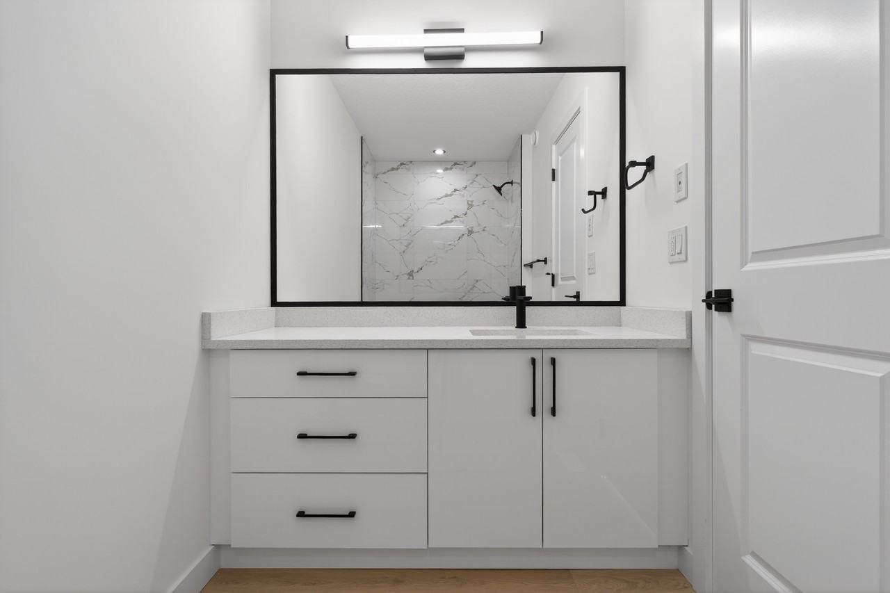 15906 106a Ave Nw - Photo 5 of 13