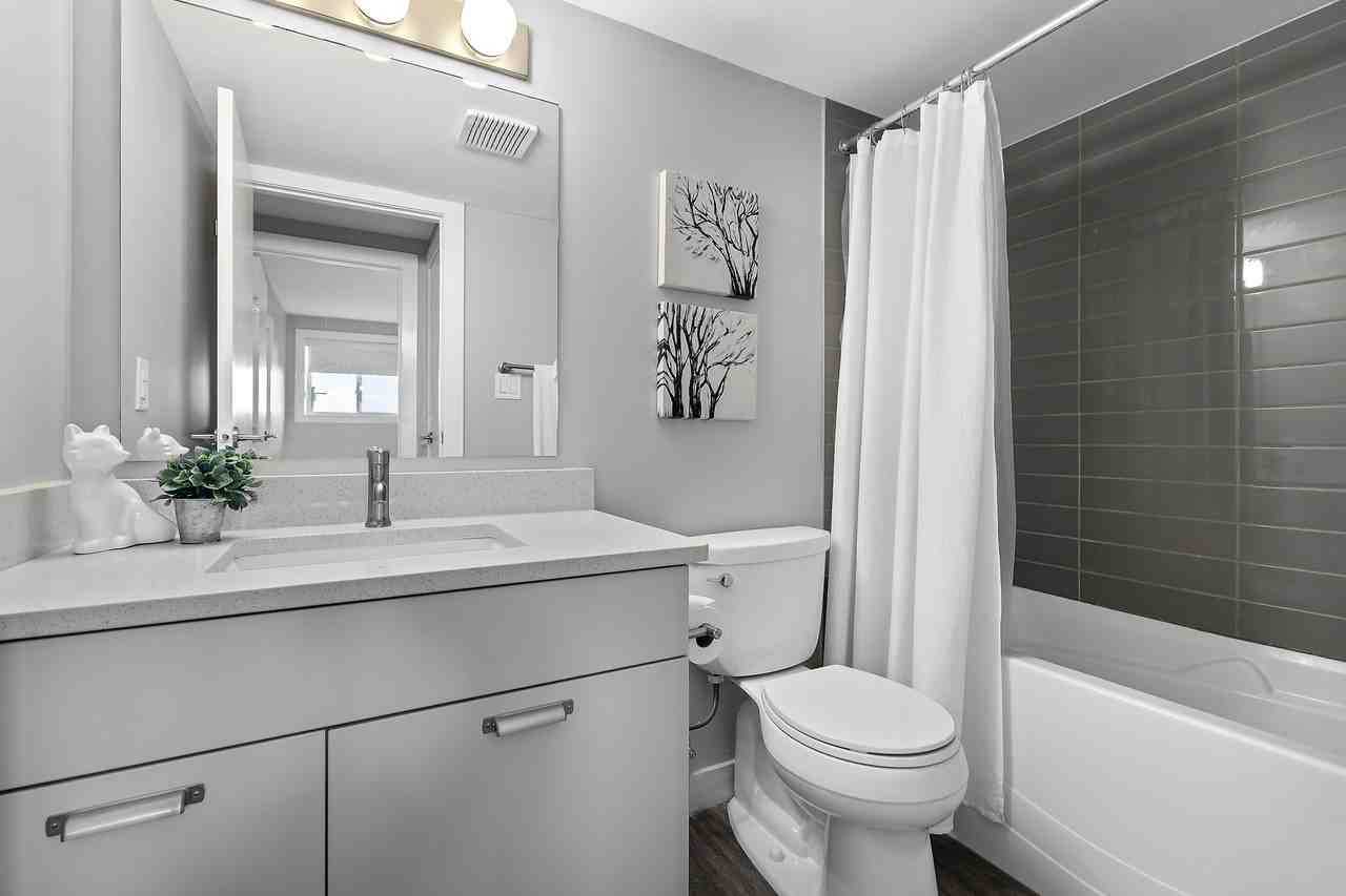 The Crossing II - Photo 6 of 14