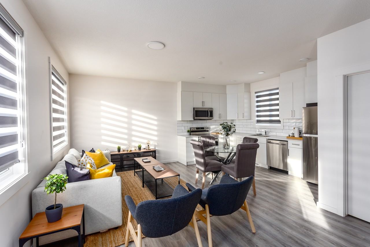 1 Bed plus Den & 2 Bedroom Townhomes (14 Plex) - Photo 3 of 9