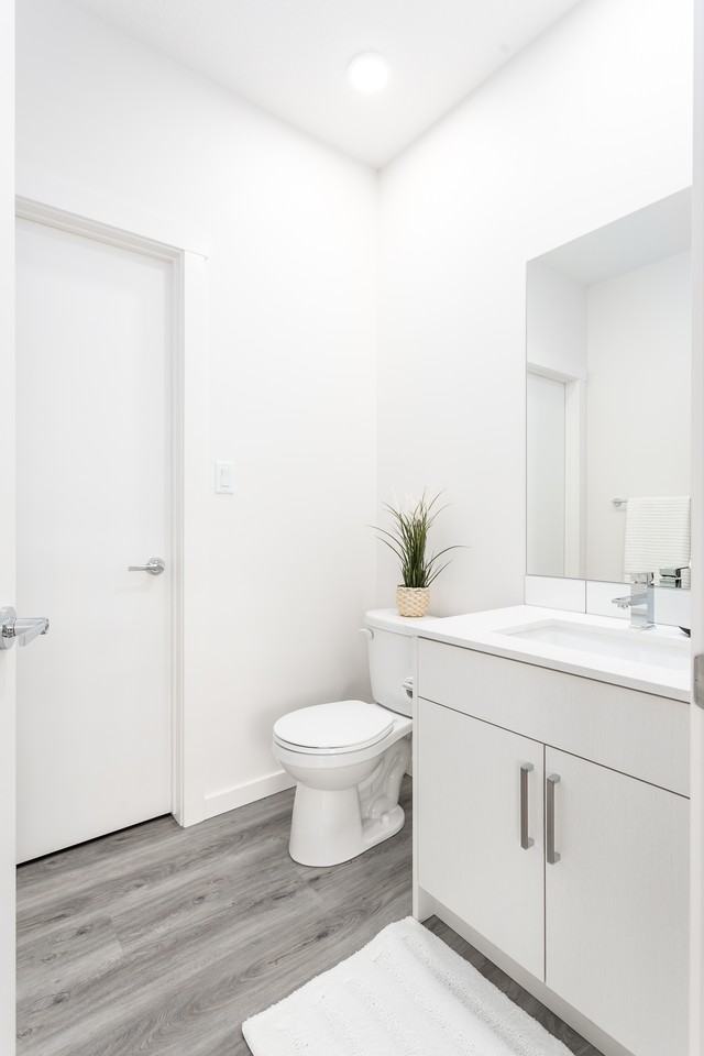 1 Bed plus Den & 2 Bedroom Townhomes (14 Plex) - Photo 5 of 9