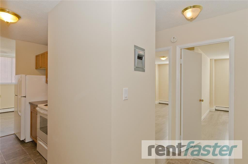 St. Moritz Villa - Photo 4 of 26