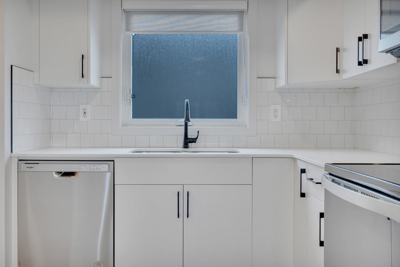 8128-G 227 Street NW - Photo 3 of 19